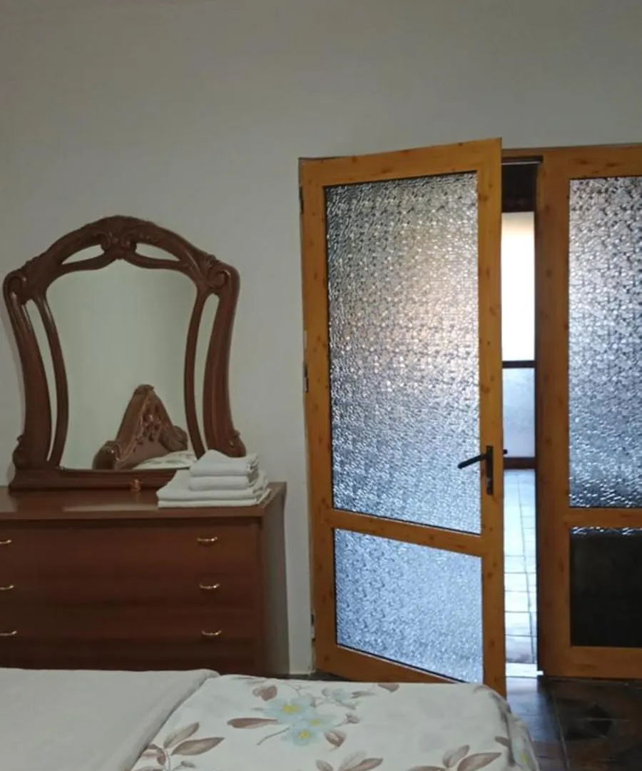 First Floor Ap For Rent 1+1 Apartment Korce 0*,