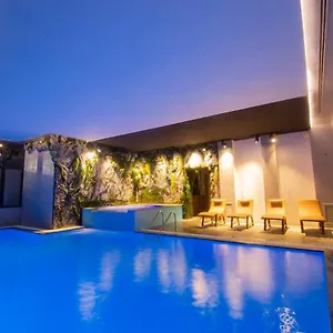 Ξενοδοχείο Kocibelli Pool &, Κορυτσά